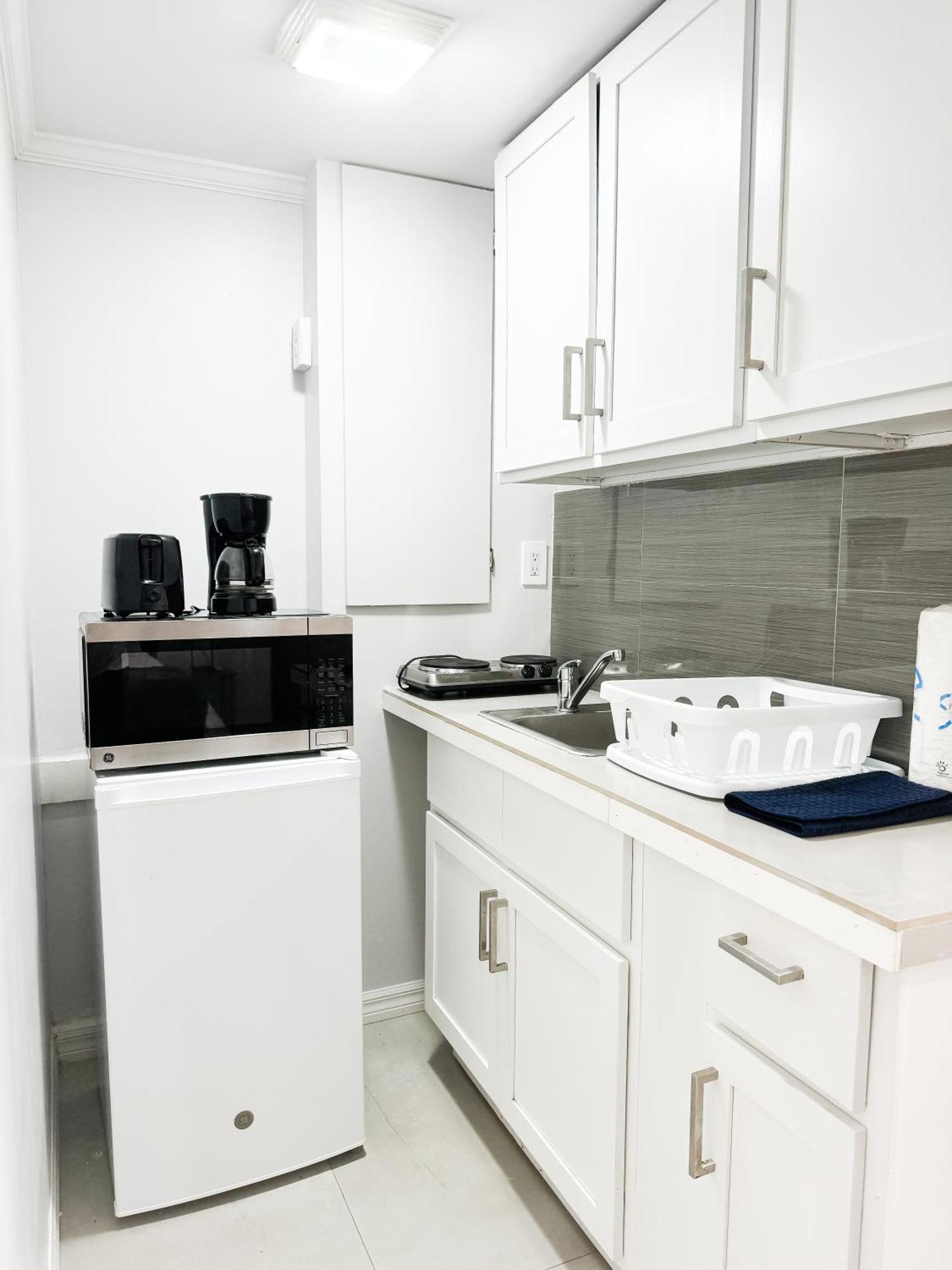 נסאו Studio, 100 Feet From The Beach מראה חיצוני תמונה